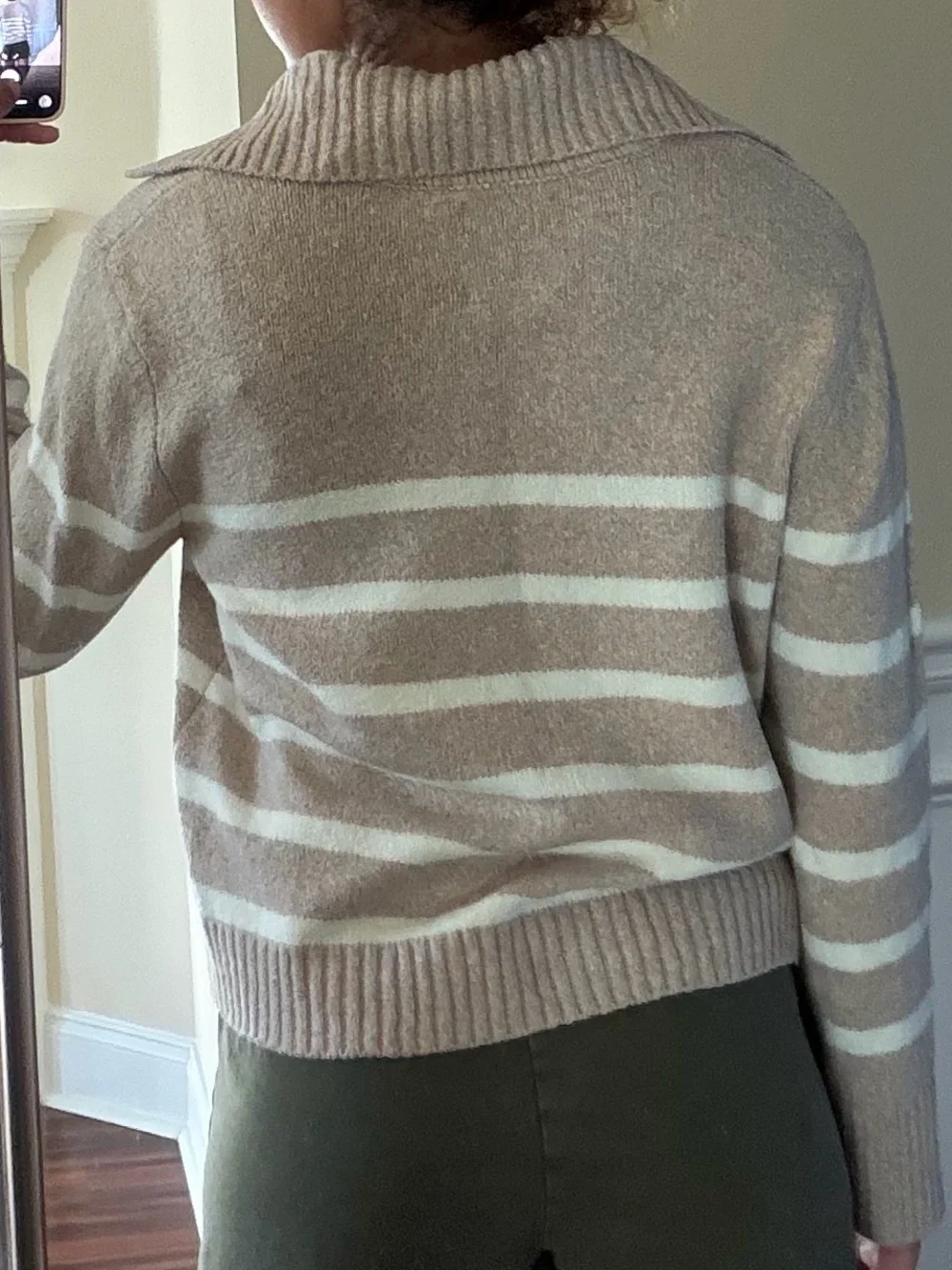 Abercrombie & Fitch Cream and Taupe Striped V‑Neck Shawl Sweater
